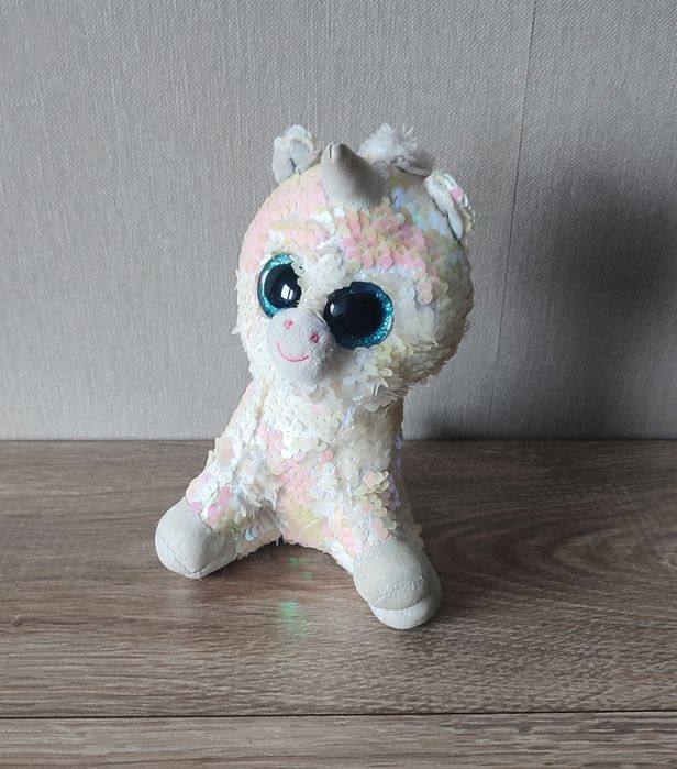 Maskotka pluszak cekinowy jednorożec