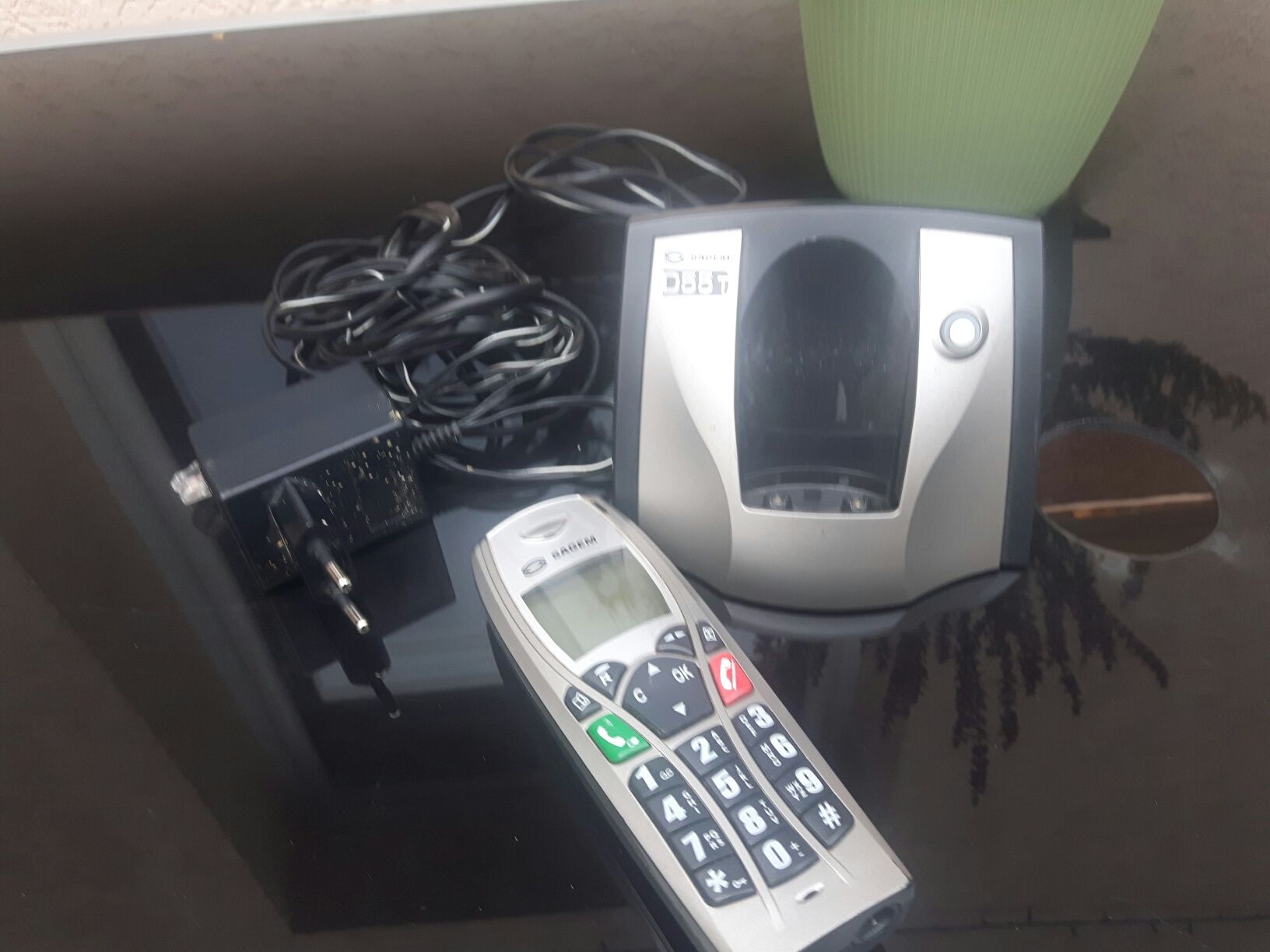 Telefon stacjonarny słuchawka  bezprzewodowa