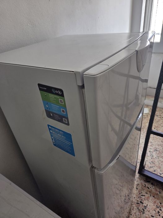 Frigorífico Combinado Indesit