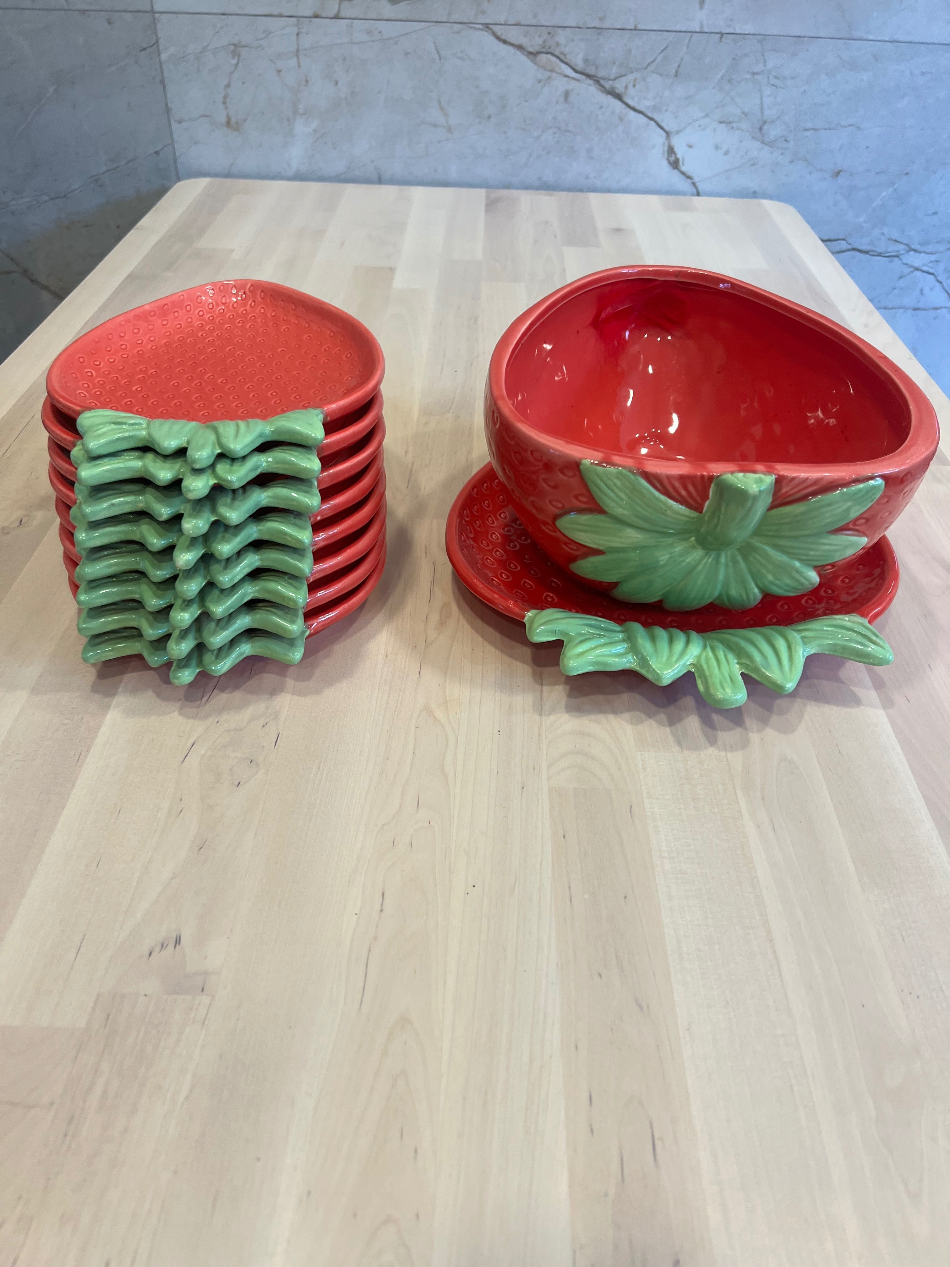 zestaw deserowy ceramiczny  /truskawki
