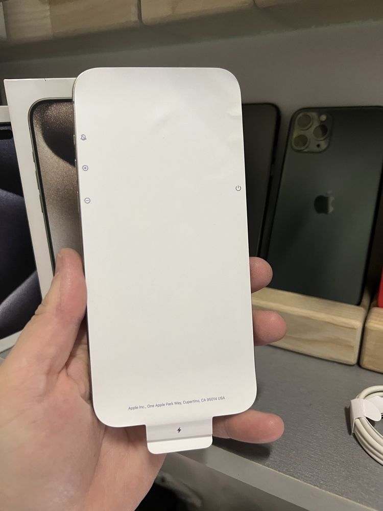 iPhone 15 Pro Max 256gb Natural Titanium Neverlock новий стан