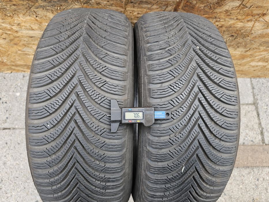 BDB Stan!!  7mm. 205/5/ r16 Michelin Alpin 5. 3116