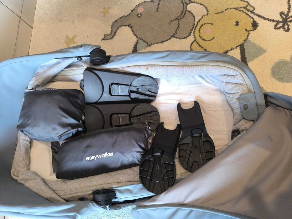 Vendo  carrinho de bebe.