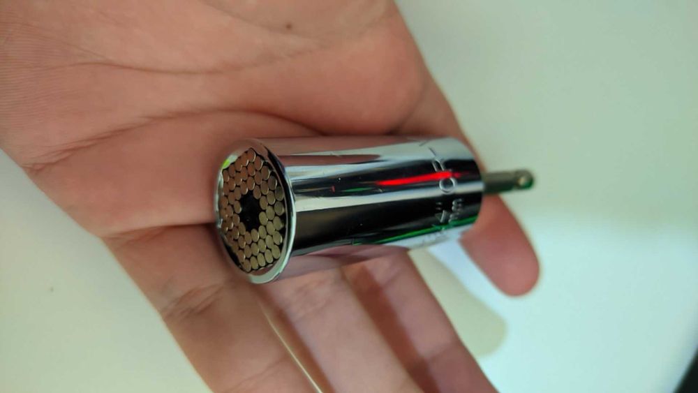 Chave de Torque Universal 7-19mm + Soquete Universal Multifuncional