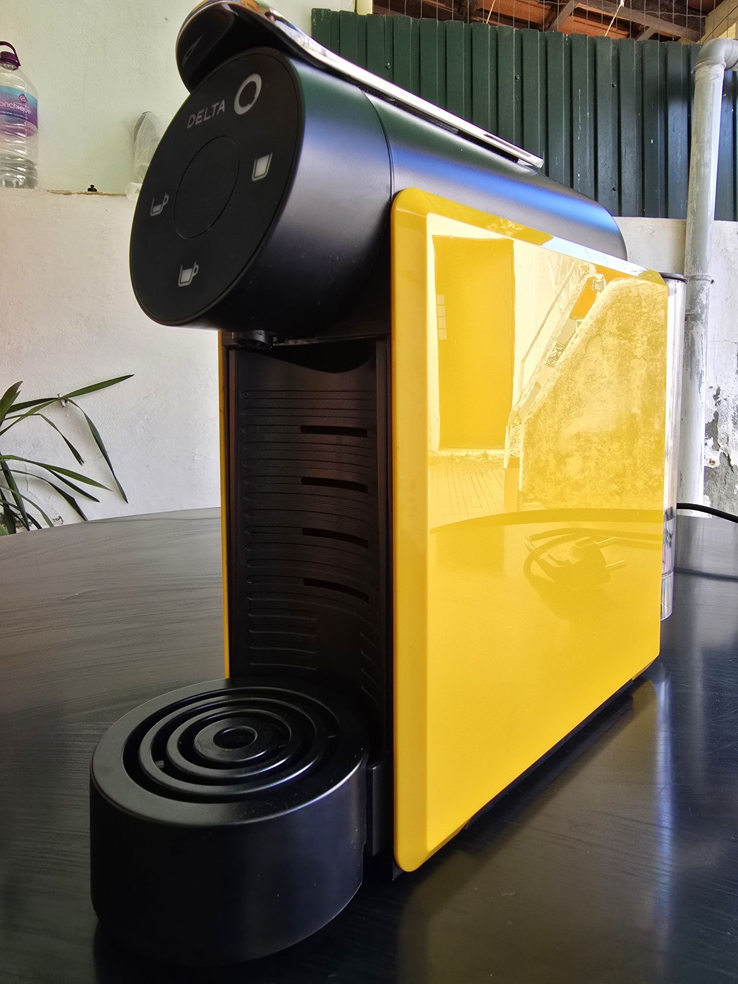 Máquina de café Delta