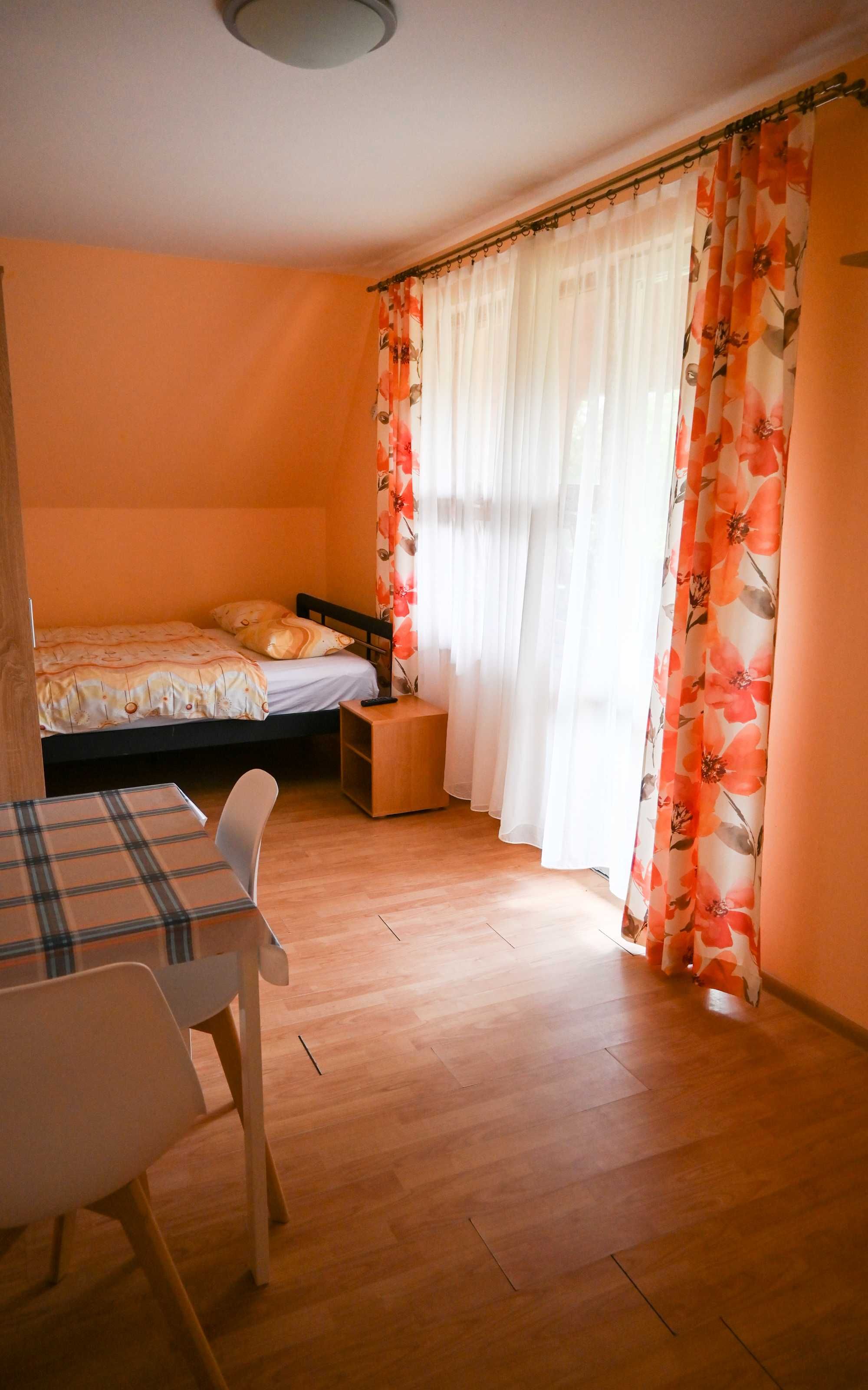 od 17-24.07  wolne   pokoje  2/3 os  morze,  Dębki , ul .Morska 4