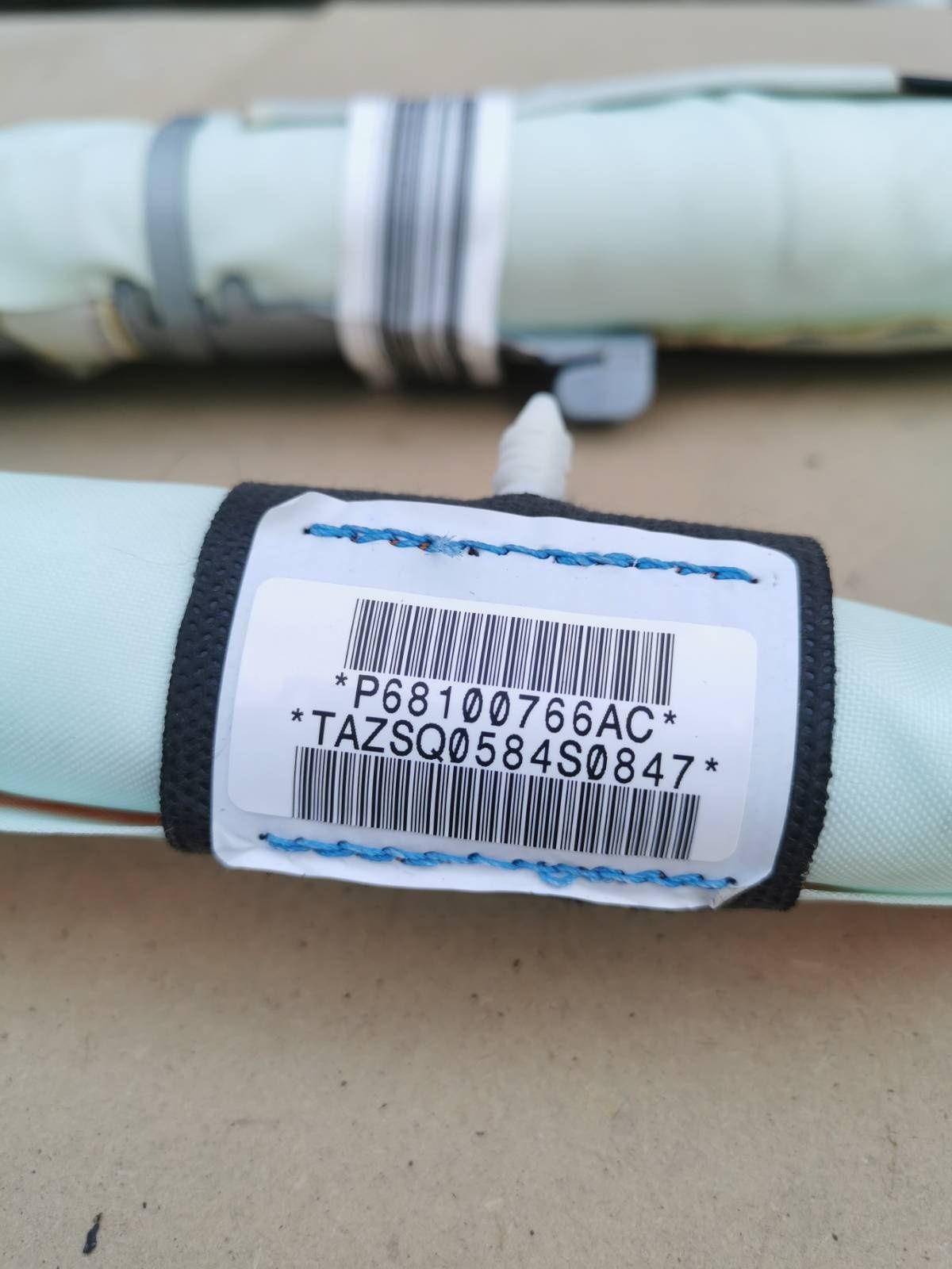 Kurtyna Airbag PRAWA Jeep Cherokee Kl 13-18