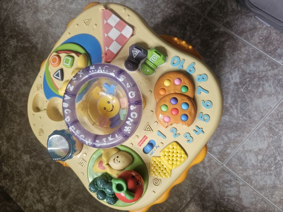 Mesa actividades criança