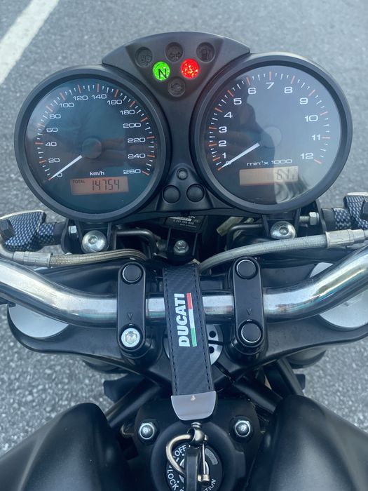 Ducati Monster 695