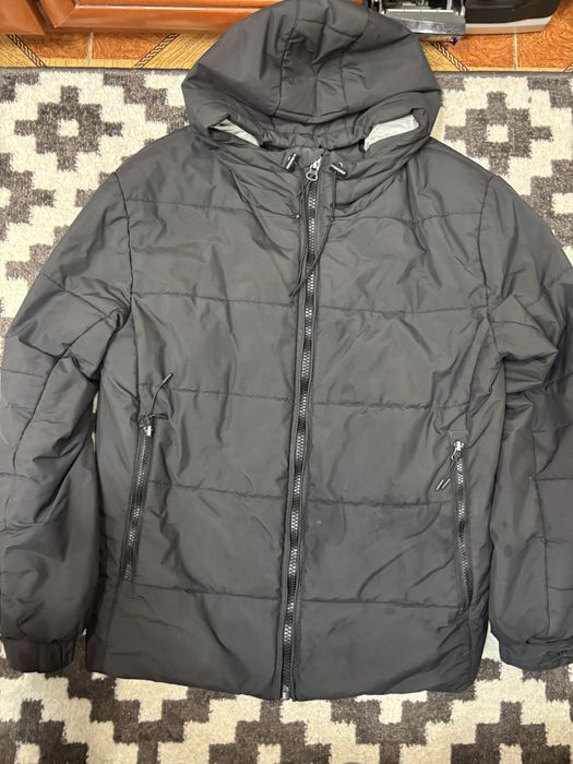 Продам куртку staff