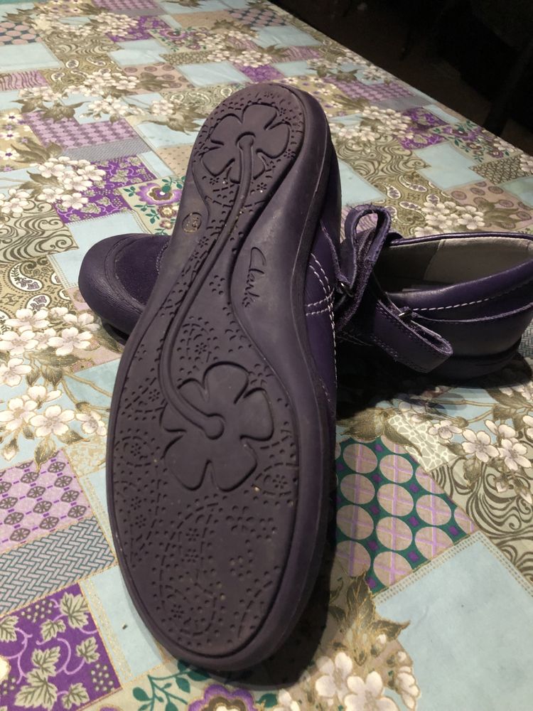 Clarks oryginalne 35 2,5uk jak nowe buty