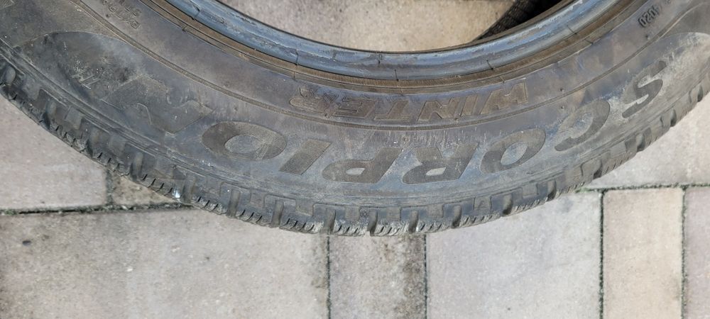 Opony zimowe Pirelli scorpion 215.60.17