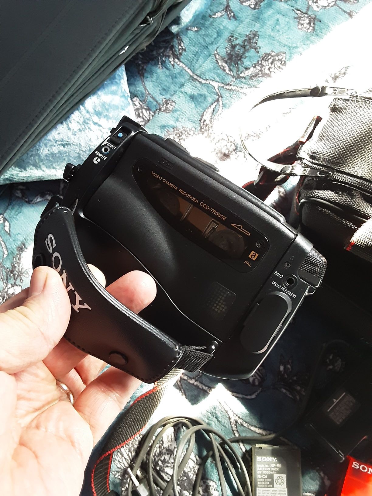 Câmara sony handycam CCD-TR350E