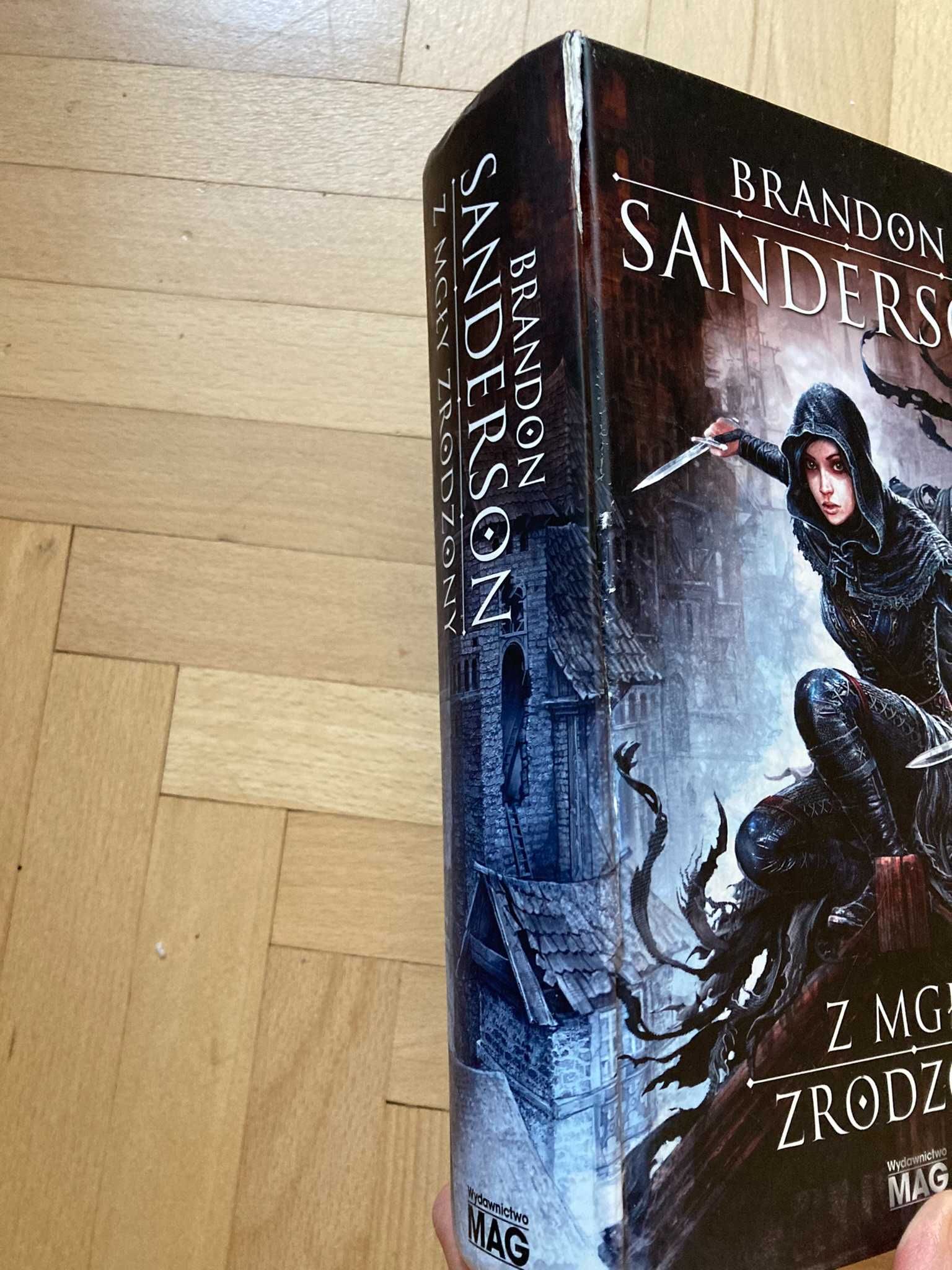 Z mgły zrodzony. Brandon Sanderson