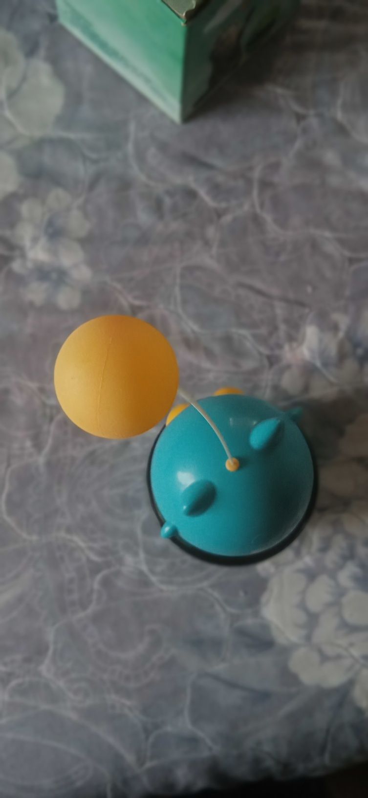 Игрушка неваляшка для кошек/ Интерактивная кормушка котов с шариками