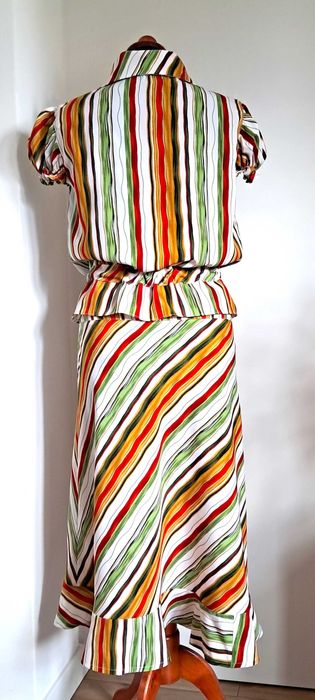 Wielofunkcyjny komplet spódnica z bluzką w paski M/S 38/36