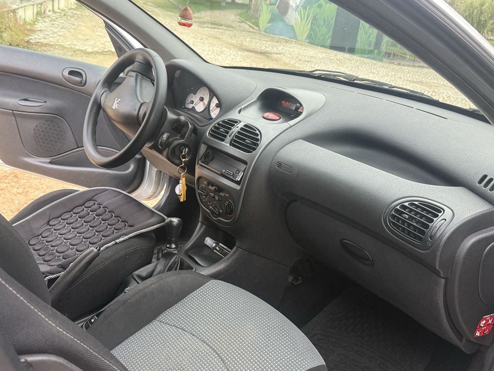 Vende peugeot 206sw 1.4hdi 2005 impecavel