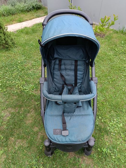 Wózek spacerowy miesiąc używany , fotelik samochodowy