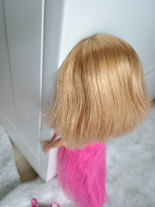 Barbie z ubrankami i dodatkami
