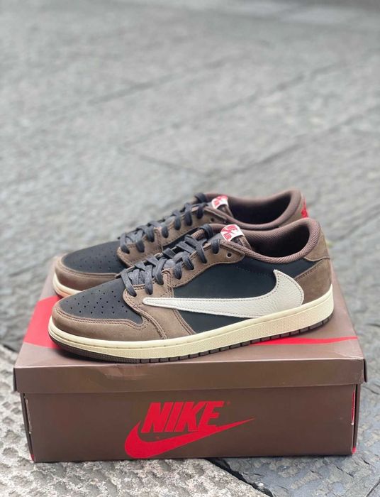 "Buty sportowe Jordan_1_Retro_High_OG_SP_Travis_Scott_Mocha r.46
