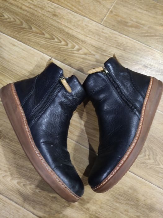 Демисезонные, осенние ,ботинки ,челси, броги,ботиночки Clarks, Zara