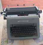 Máquina de escrever antiga