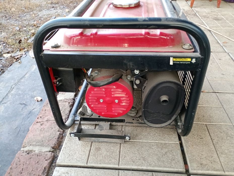 Генератор бензиновий