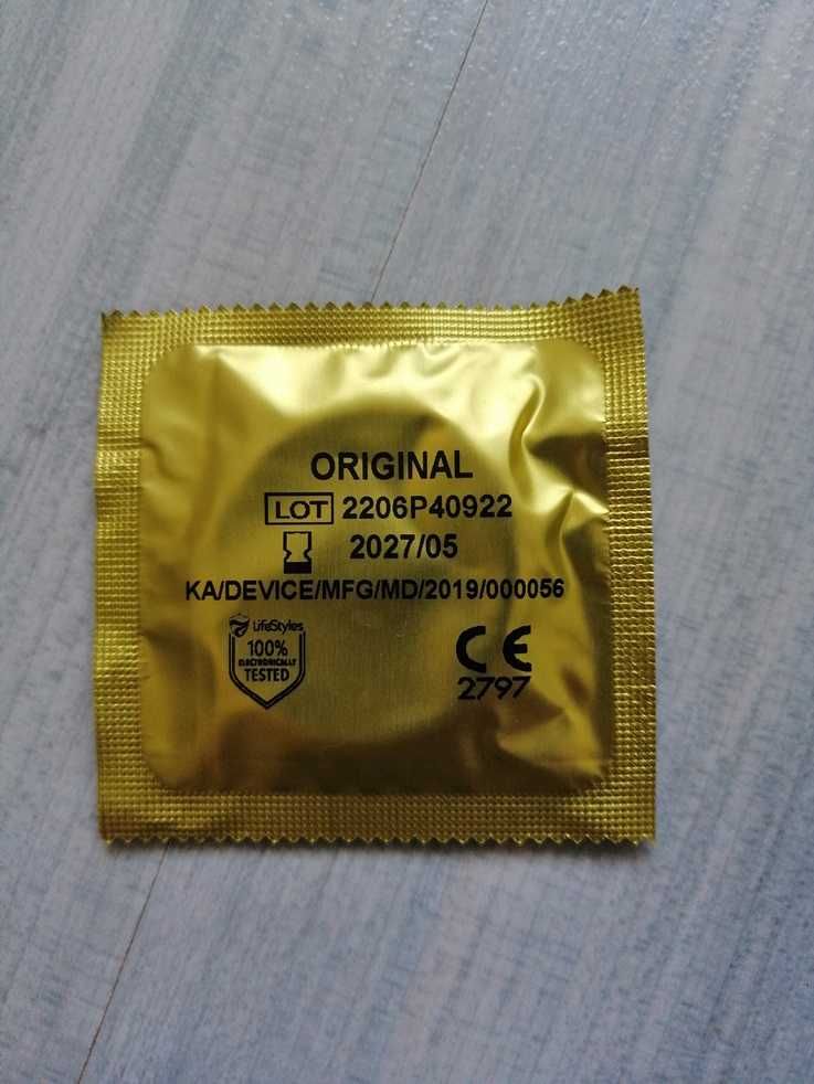 Prezerwatywy kondomy SKYN Original. 10 sztuk. Nawilżane nielateksowe.