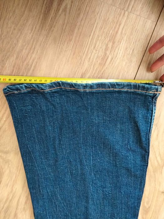 Jeansy dzwony ,,Bershka"