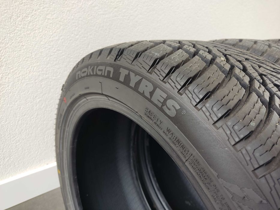 Opony zimowe Nokian Tyres Snowproof 1 225/45 R17 91 H 4 sztuki 2024r.