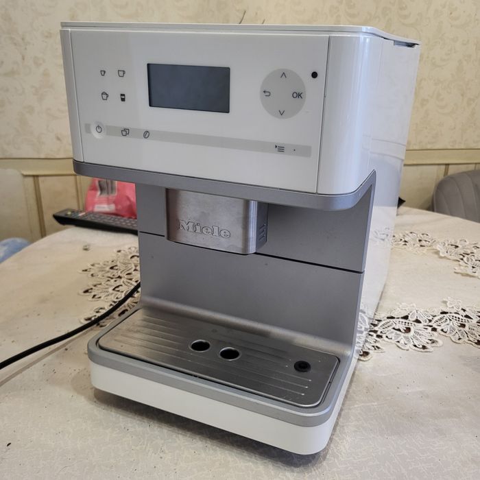 Кавоварка  Кофемашина  MIELE