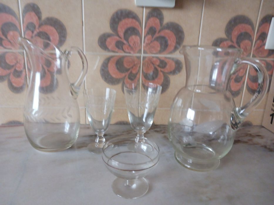 Vendo copos antigos