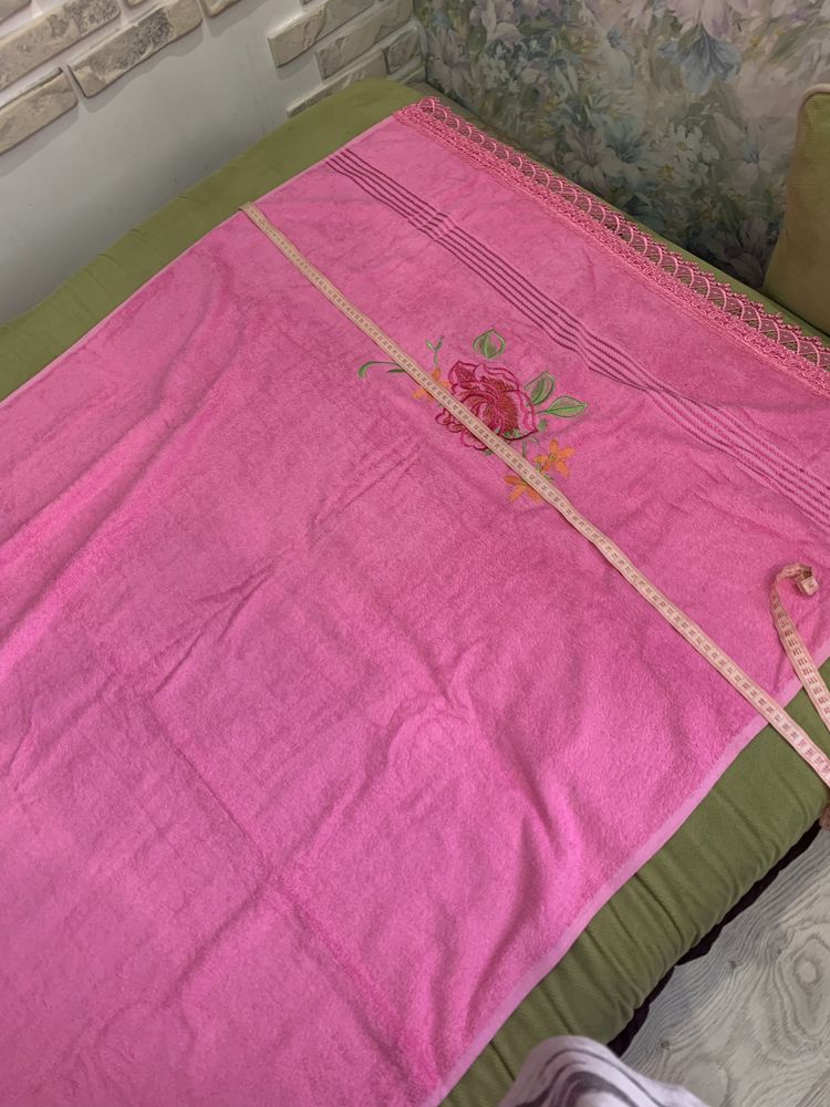 Полотенце банное новое розовое!Большое 160/96см.