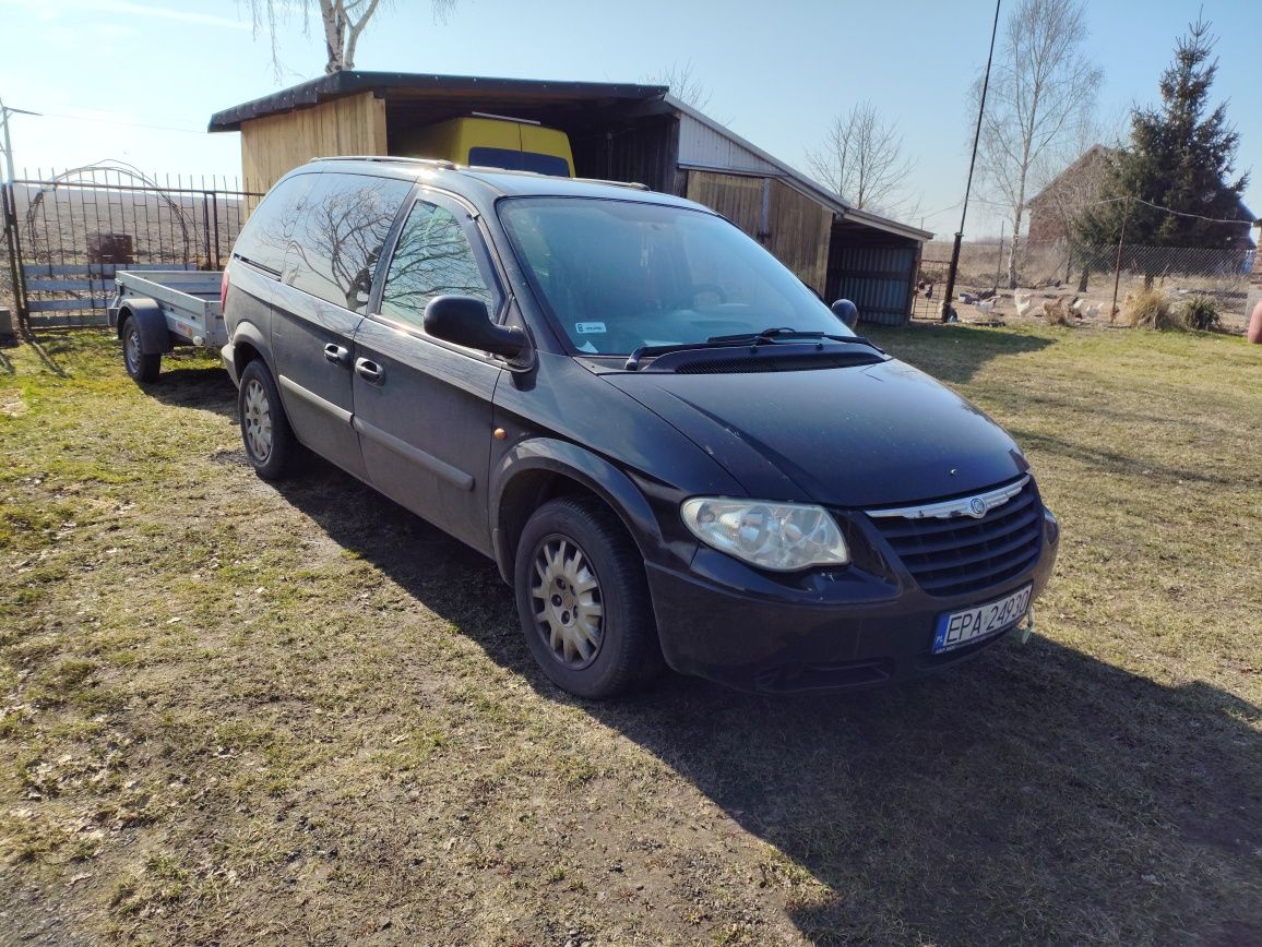 Chrysler Voyager 2,4 benzyna z przystawką namiotem na wypady weekendow