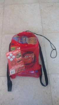 Toalha de praia (Toalha com mochila da Disney Cars, novo)