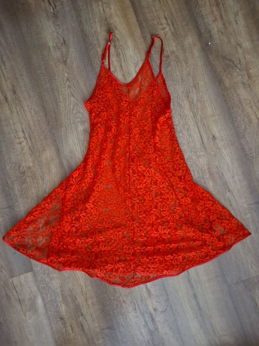 Czerwona koronkowa halka S/M