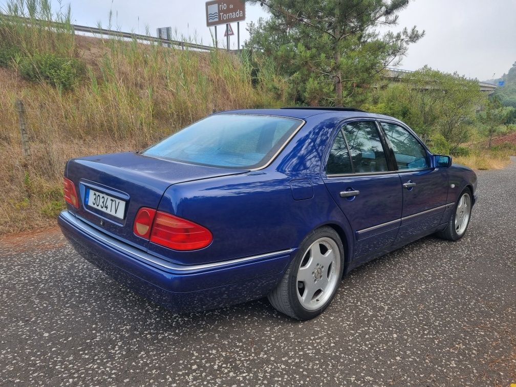 Mercedes W210 - E200