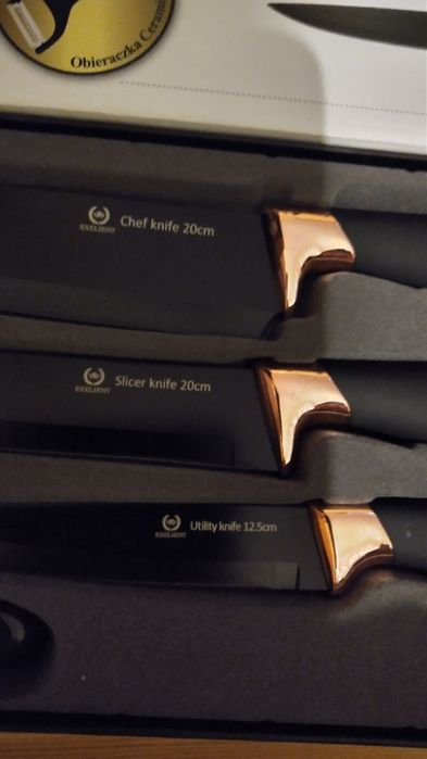 Komplet noży z obieraczką