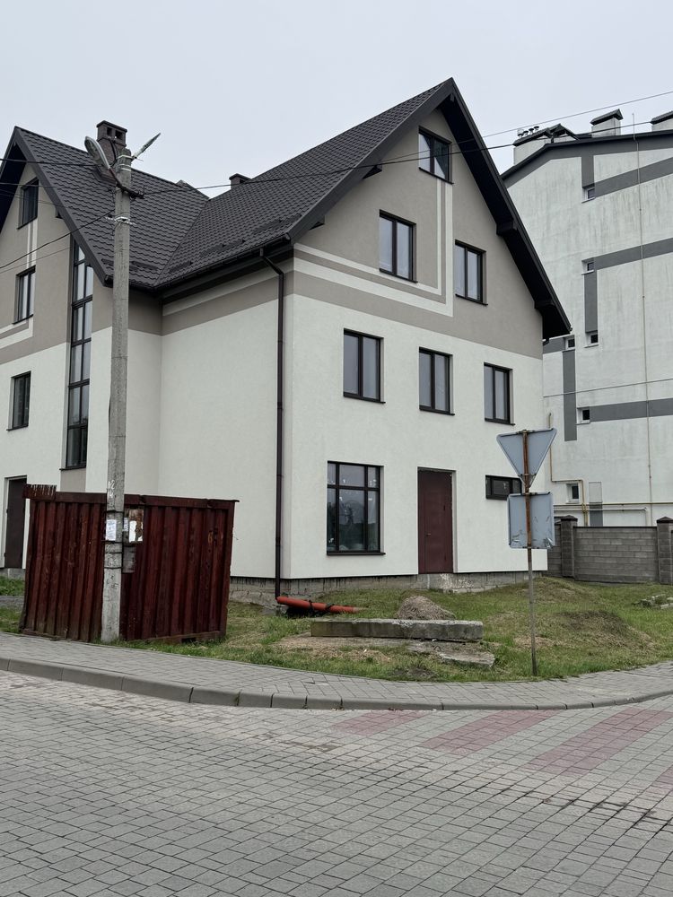 Здається в оренду вигідно розташоване комерційне приміщення