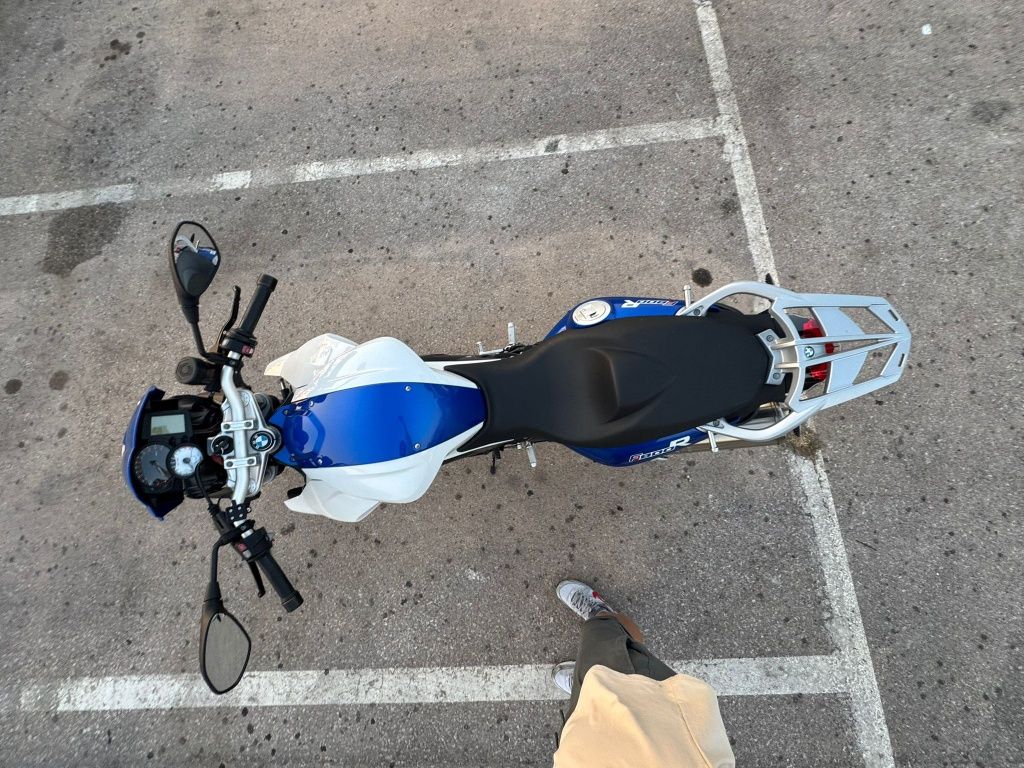Bmw F800R 2013 em ótimo estado!