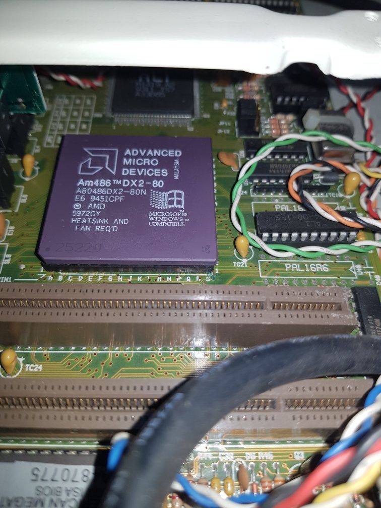 Retro komputer AMD 486 slim jednostka centralna