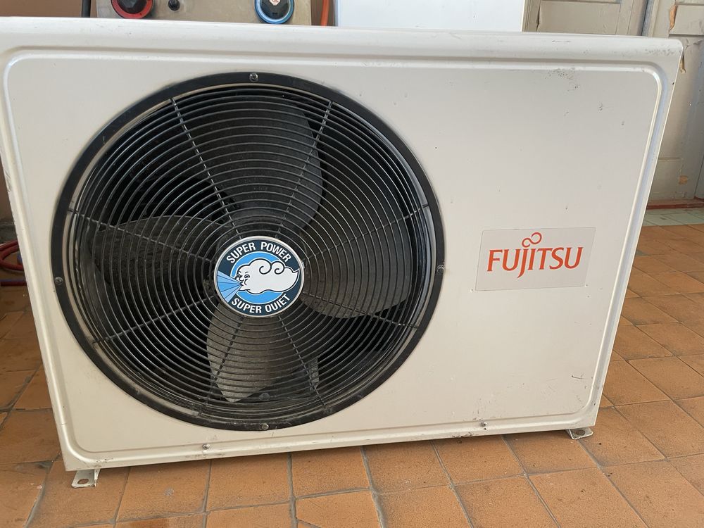Мульти-сплит система  Fujitsu (AOY19RSEM2)  (новый наружный блок)