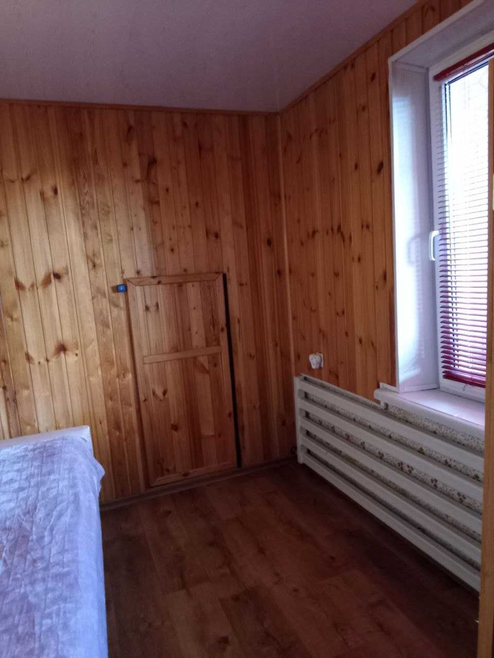 Продаю 3-поверхову зимову дачу на р. Дніпро за Любимівкою
