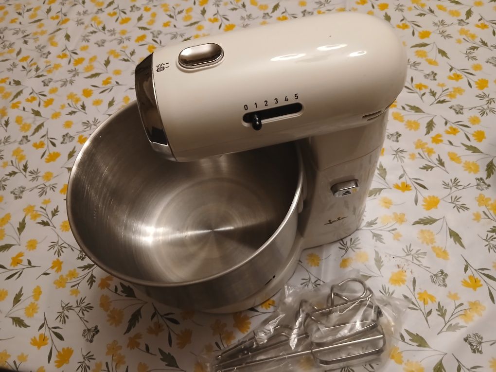 Robot de Cozinha - Batedeira Elétrica