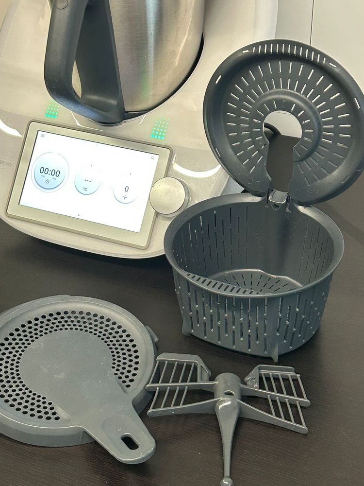 Bimby TM6 + Acessorios + Oferta