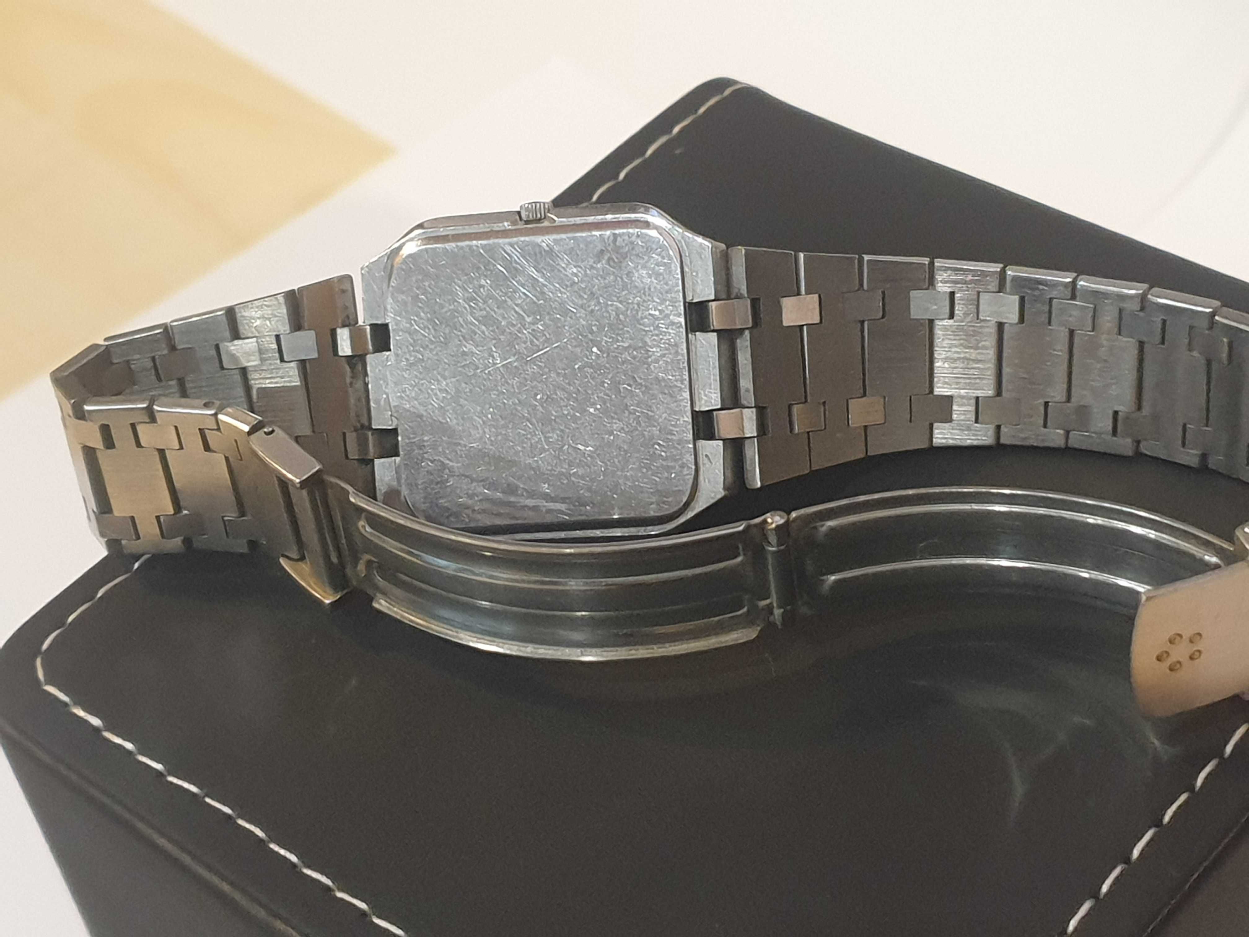 Vintage ETERNA Q meski zegarek kwarcowy na bransolecie swiss made