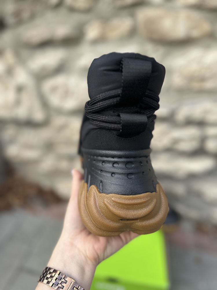 Дуттки зимові чоботи сапоги оригінал Crocs Echo Boot m5 w8 38 - 39