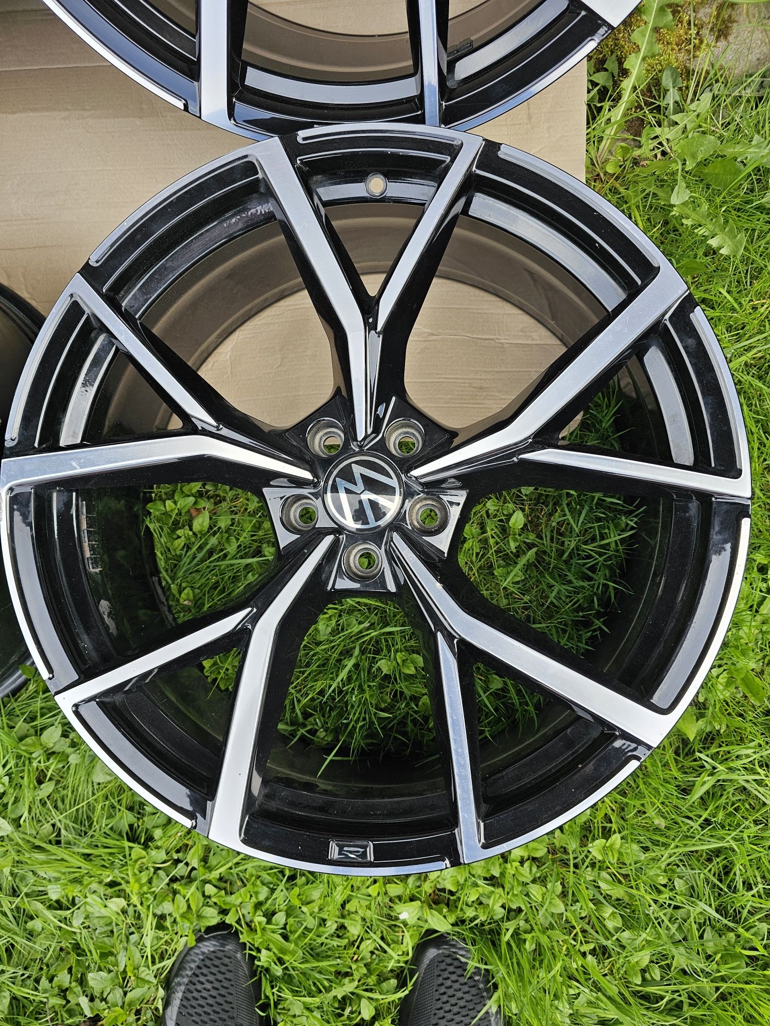 Felgi 21" Tiguan R Estoril 5NA.601.025.AK Oryginalne