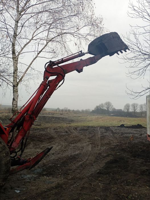 Екскаватор ЮМЗ 6