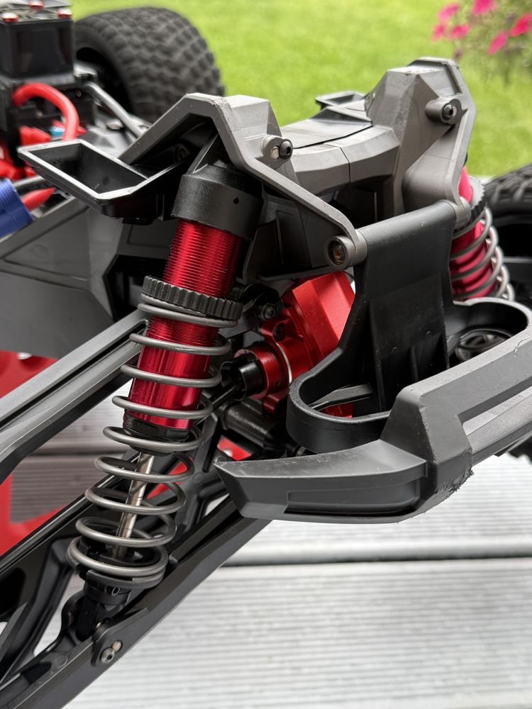 Model RC Traxxas XRT 8S 1:6